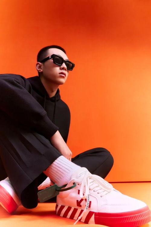 那些在室內戴墨鏡的時髦大咖 真的不是為了裝酷