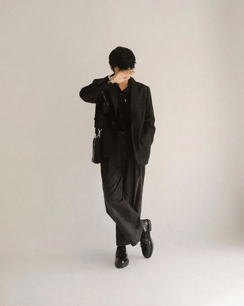 5大極簡風ins穿搭博主推薦 即便居家生活也要保持時髦狀態