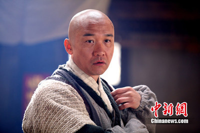 黃志忠領(lǐng)銜明朝“男人幫” 演小人物"笑果十足"-中新網(wǎng)